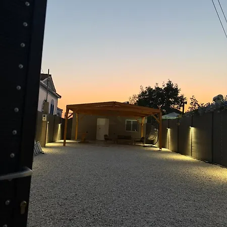 アパート Modern Elegant Escape On The Ionian Coast, Near Ancient Olympia カタコロン