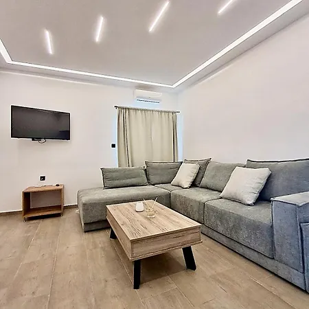 Modern Elegant Escape On The Ionian Coast, Near Ancient Olympia Apartment *
