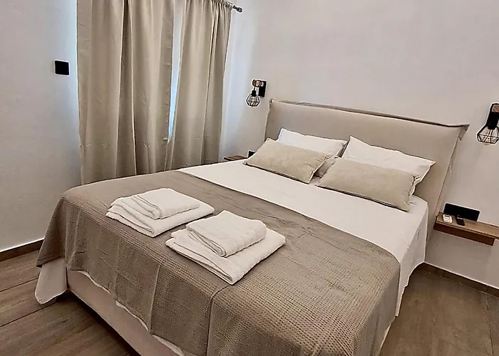 Modern Elegant Escape On The Ionian Coast, Near Ancient Olympia Katakolo