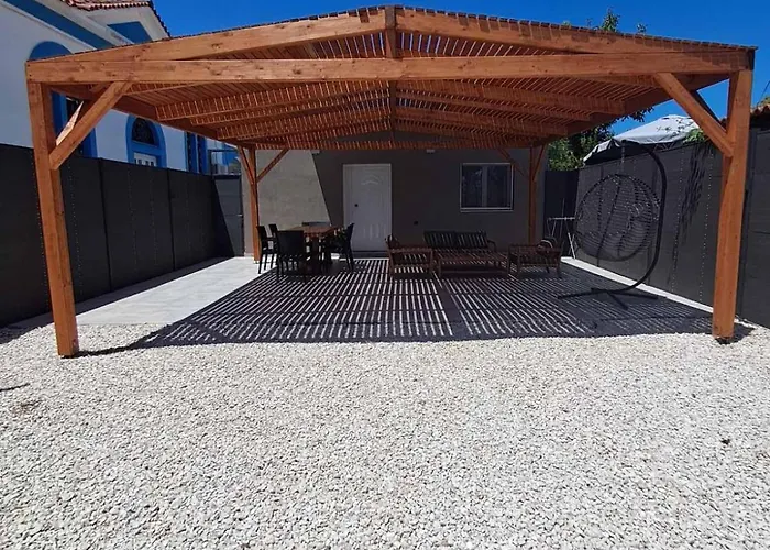 Modern Elegant Escape On The Ionian Coast, Near Ancient Olympia Apartament