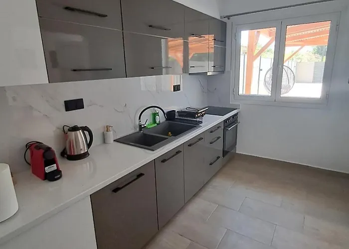 Modern Elegant Escape On The Ionian Coast, Near Ancient Olympia Apartament